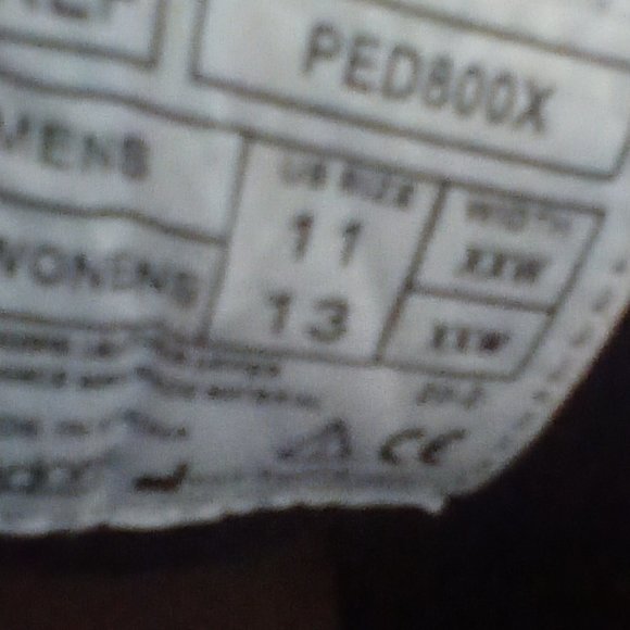 Shoes - Picture 3 of 4